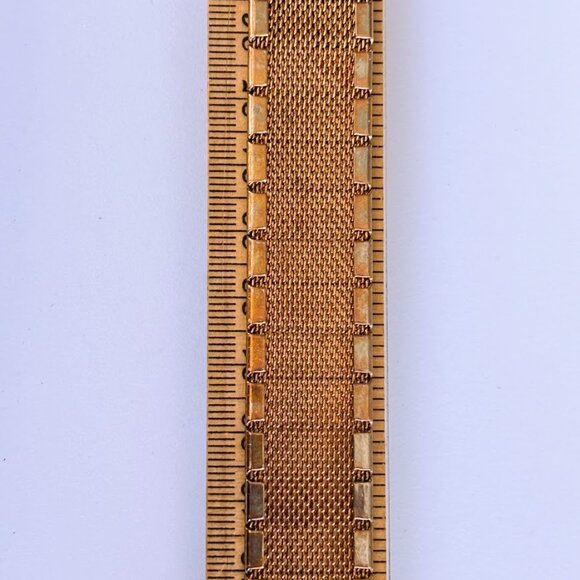 1950s Tri-Gold Tone Floral Etched Panel on Mesh Bracelet 7" Pink Green Vintage - Picture 12 of 14